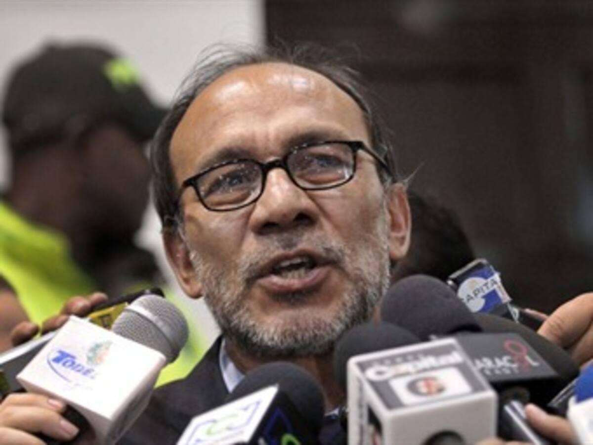 Personero niega ser parte del coalisiones contra alcalde Petro