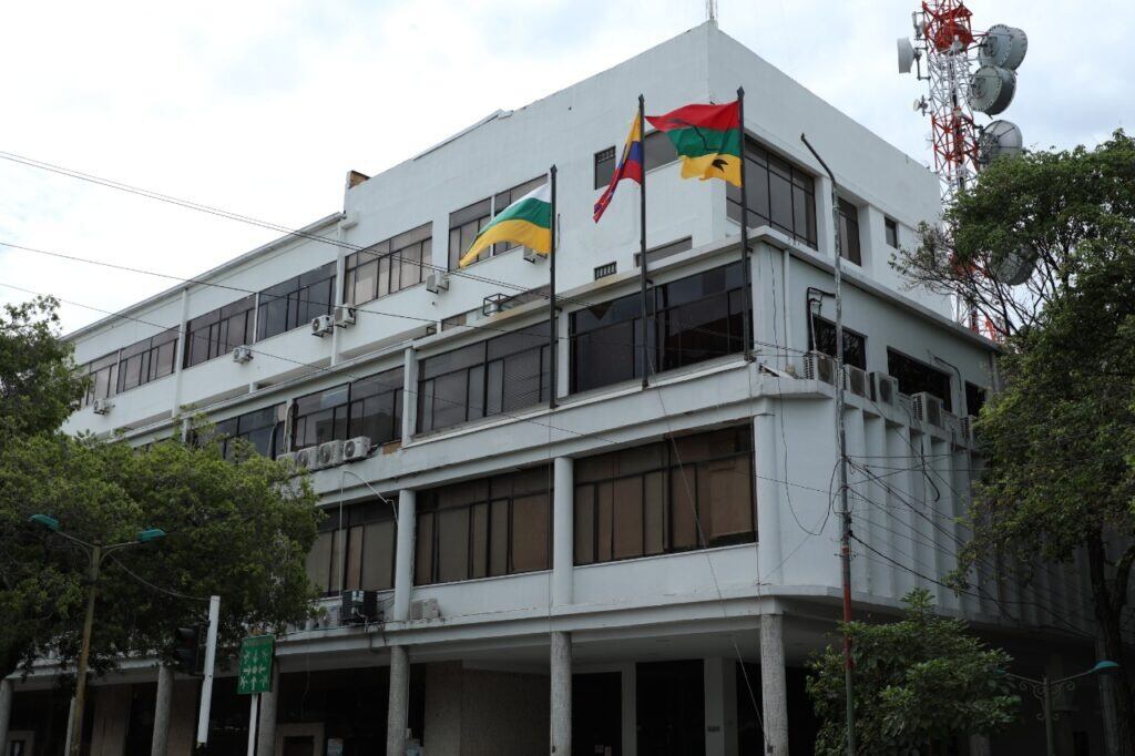 La administración adeuda cerca de $31.000 millones a por lo menos 900 contratistas.