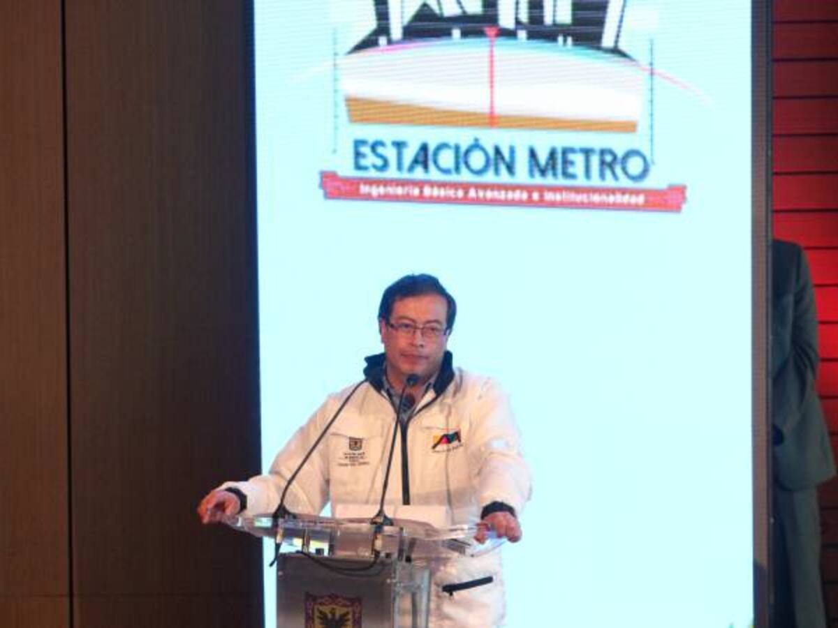 Propuestas para financiar el metro fueron aprobadas por la Nación: Petro