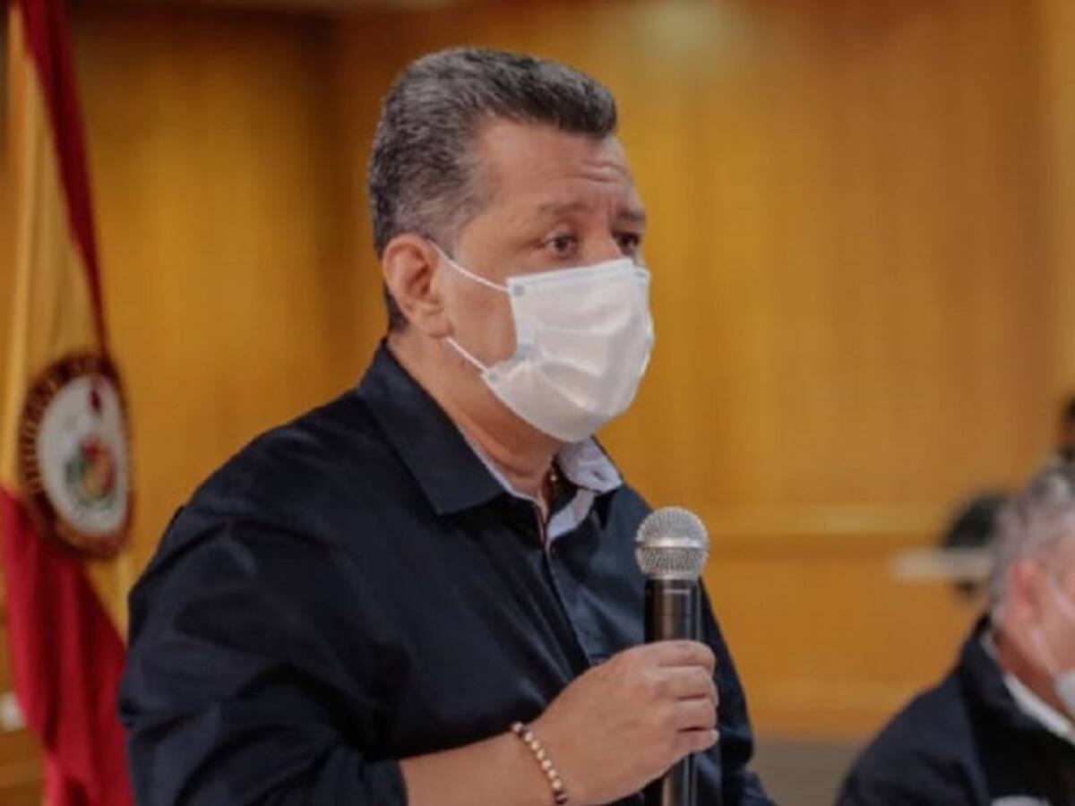 El gobernador del Tolima no descarta toque de queda en Navidad