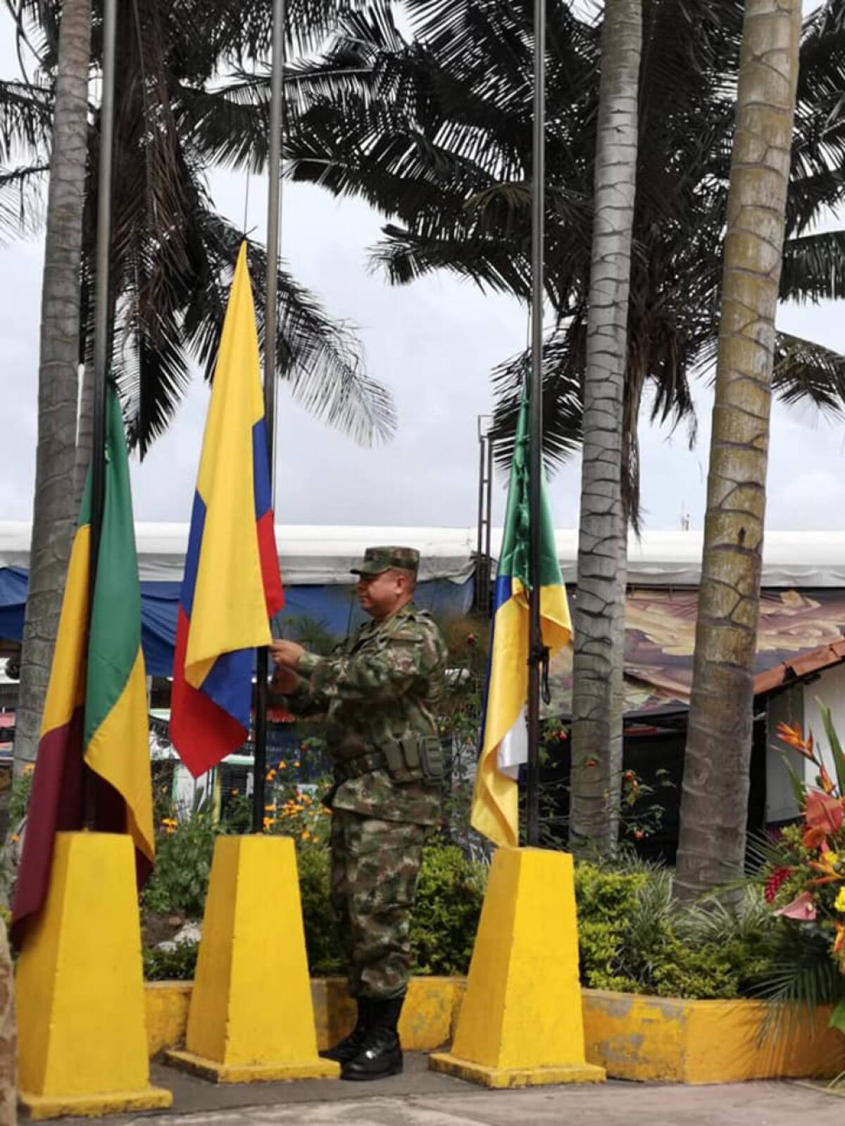 Las autoridades políticas, administrativas y militares del Quindío participaron de los actos protocolarios en el que se honró la memoria de los próceres de la patria como Simón Bolívar que pasó por el municipio de Salento, Quindío