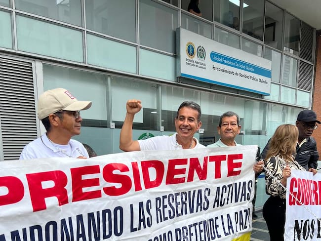 Protestas en sanidad de la Policía en Armenia. Foto: Cortesía Carlos Arturo López