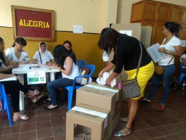 Con normalidad iniciaron elecciones a Congreso en Magdalena
