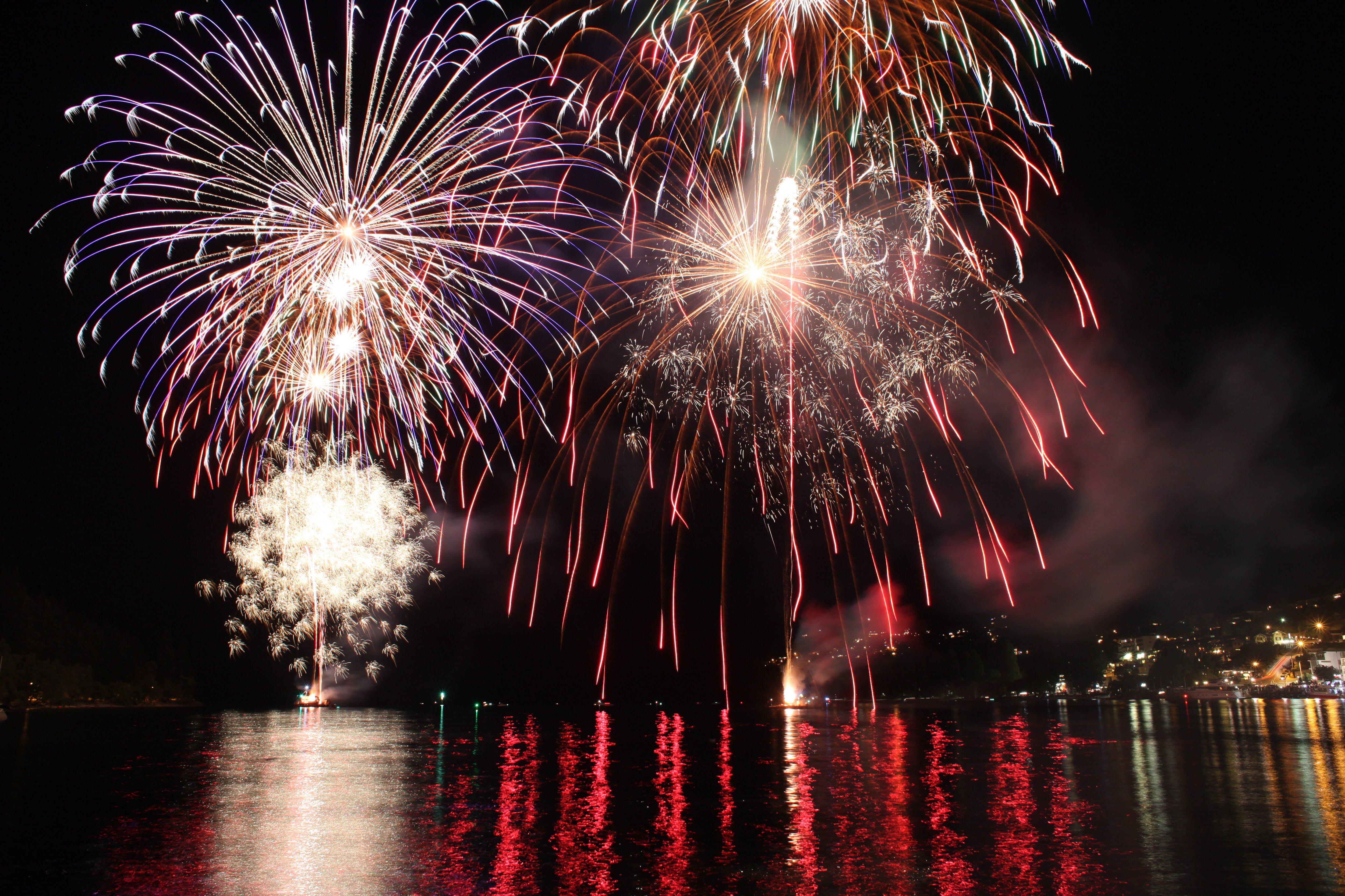 Fuegos artificiales por Año Nuevo en Queenstown / Foto: GettyImages