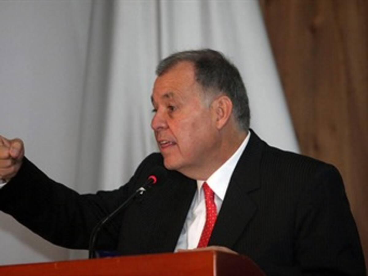 Alonso Salazar dice que el procurador quiere desconocer las cortes