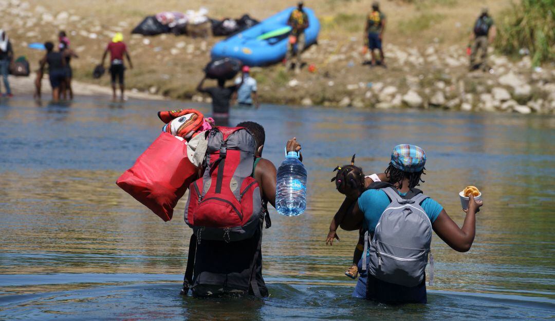 El Secretario de Seguridad Nacional, afirmó que la mayoría de las expulsiones de migrantes que llegan a la frontera con México se debe a la pandemia.