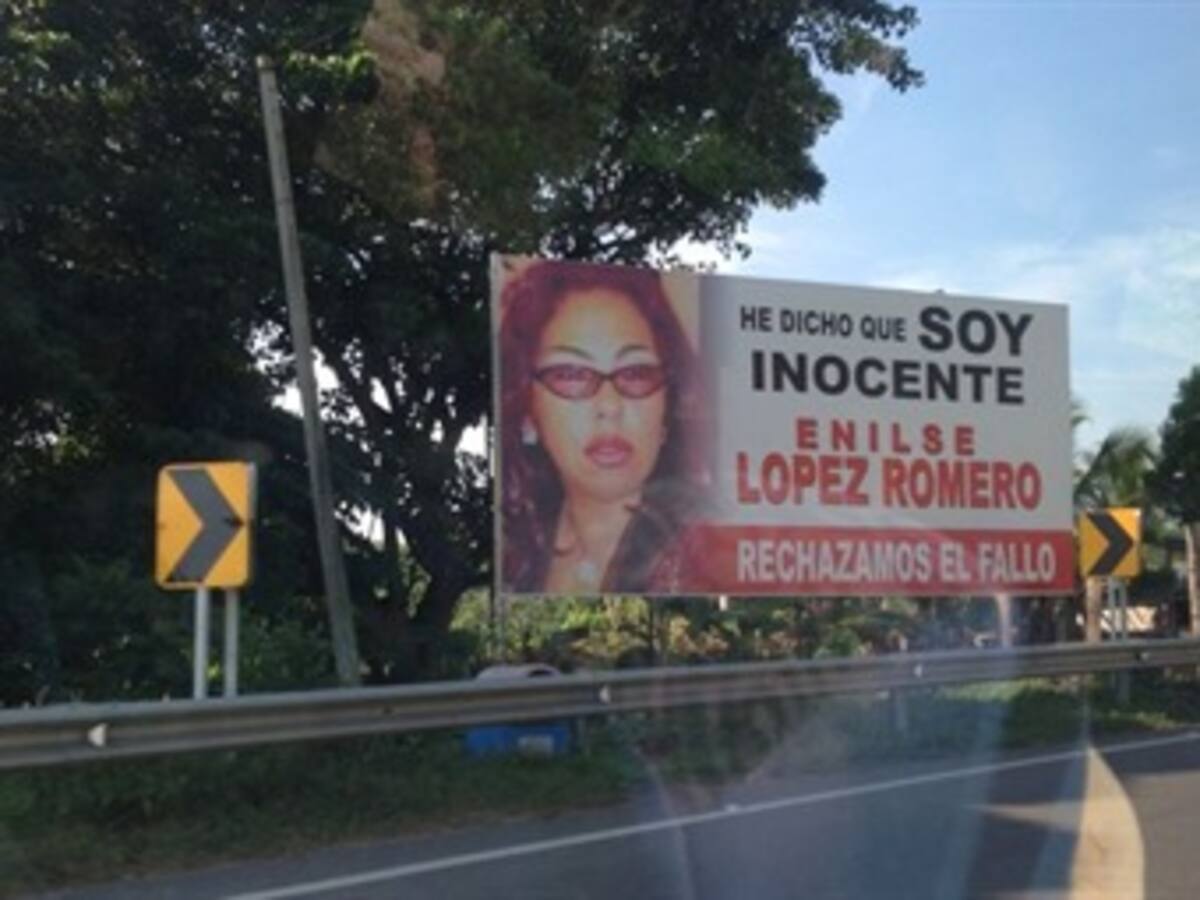 Nueva valla de apoyo a “La Gata”, esta vez en Sucre