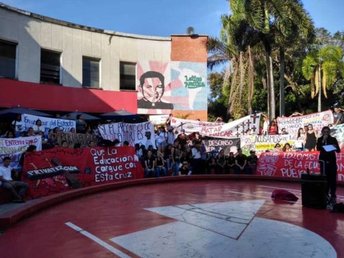 Desfinanciación en Univalle podría colapsar, parar o cerrar la Universidad