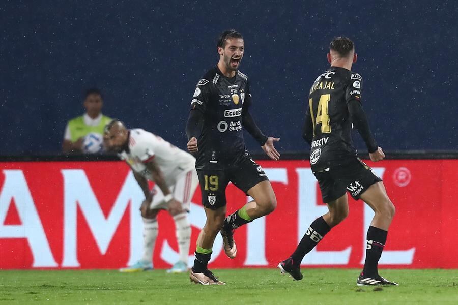 Independiente del Valle venció 1-0 a Flamengo en la final ida de la Supercopa Sudamericana / EFE