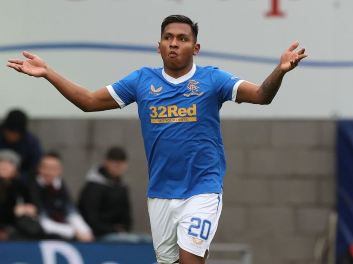 Morelos presente: Vea el golazo con Rangers en el Boxing Day