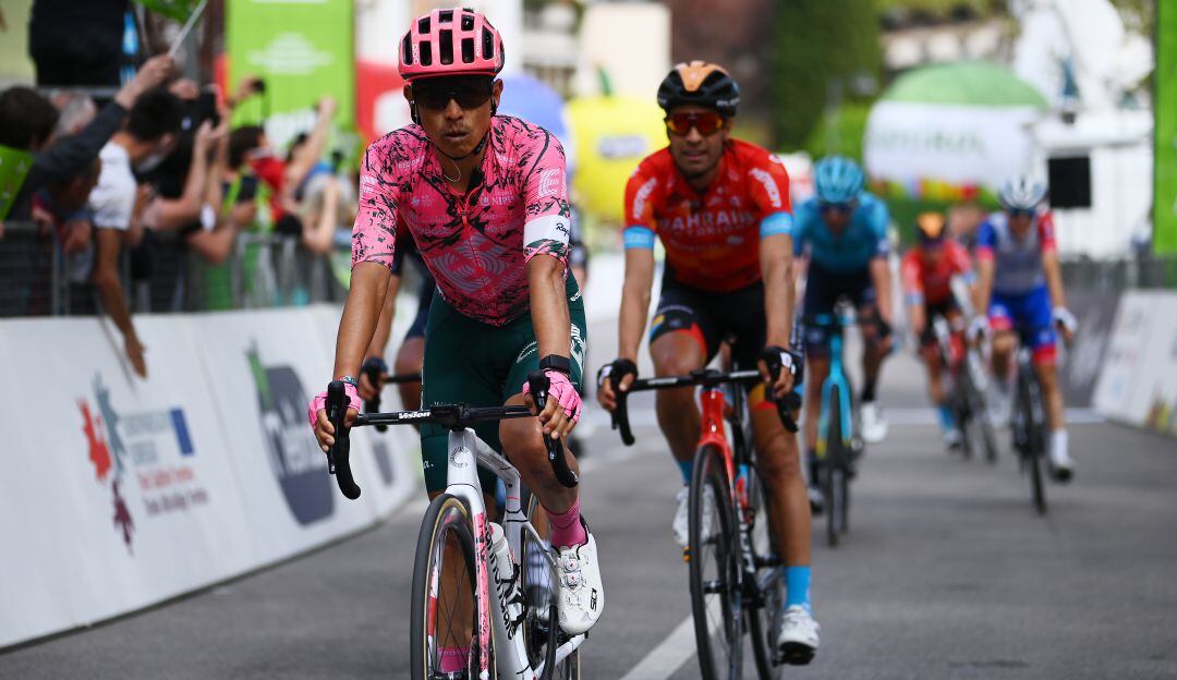 Esteban Chaves cruzó la meta en el séptimo lugar del día.