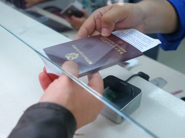 Expedición de pasaportes en Santander