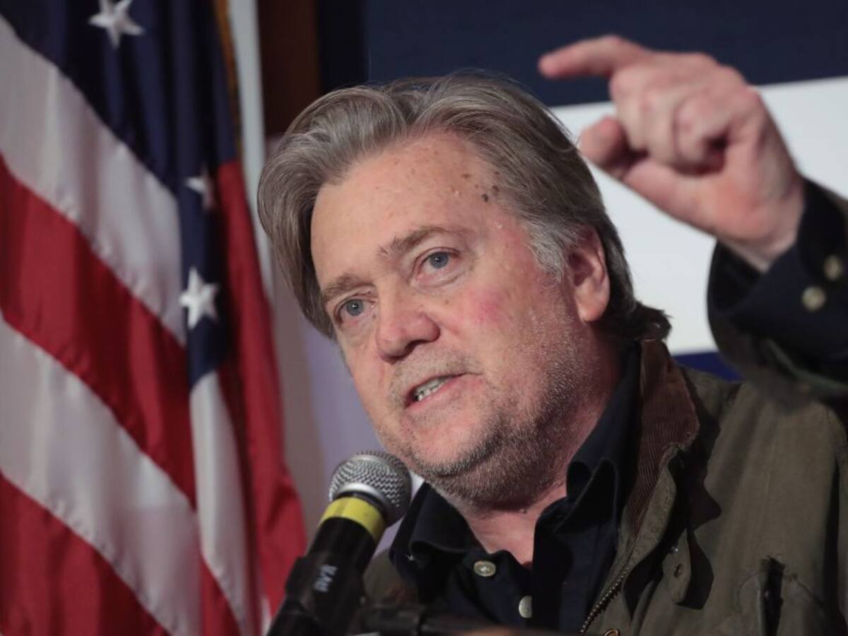 Los vínculos entre el partido Vox y Steve Bannon
