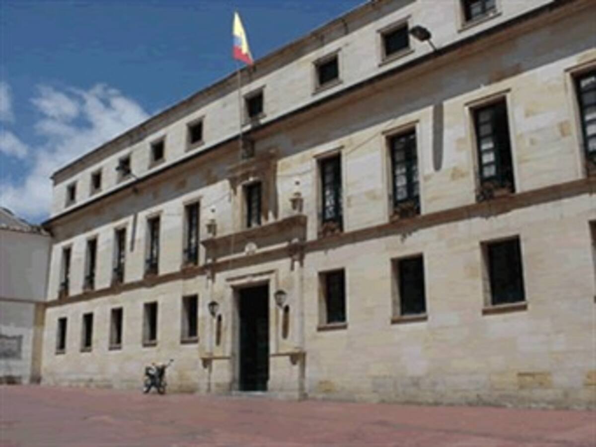 Colombia rechaza asesinato de embajador de Estados Unidos en Libia