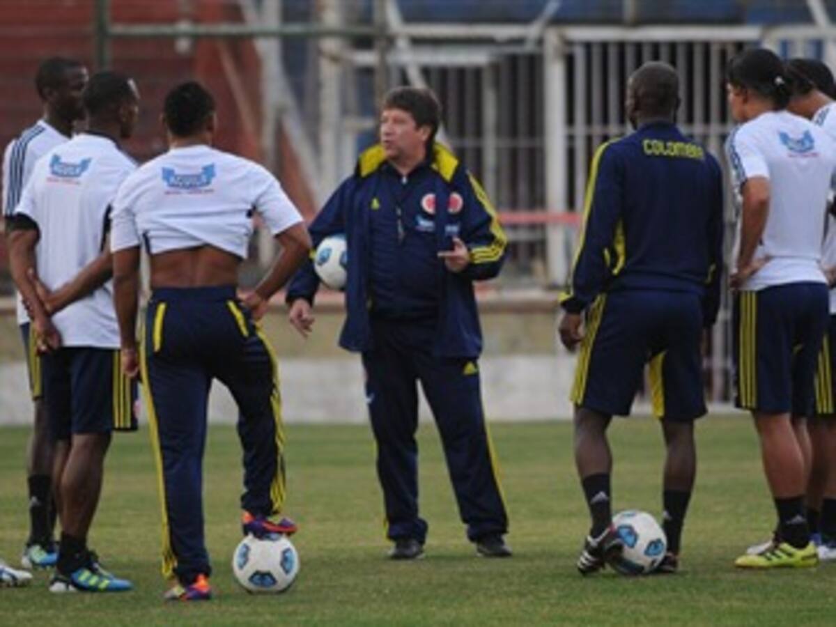 Colombia ante Perú por cuartos de final