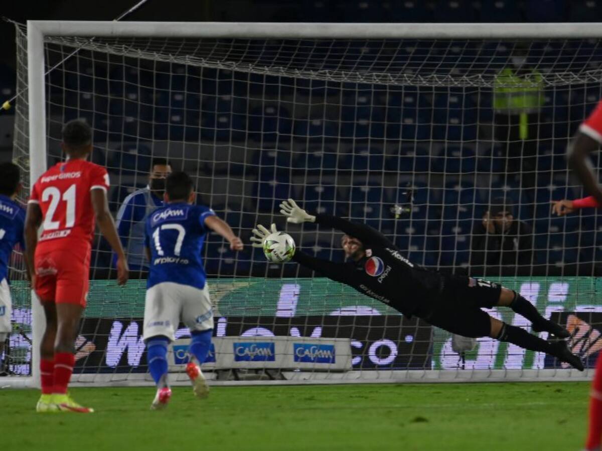 Novoa salvador: Vea los dos penales que le atajó el portero a Millonarios