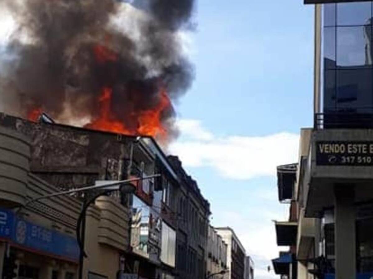Más de una decena de heridos dejó incendio en el centro de Pereira