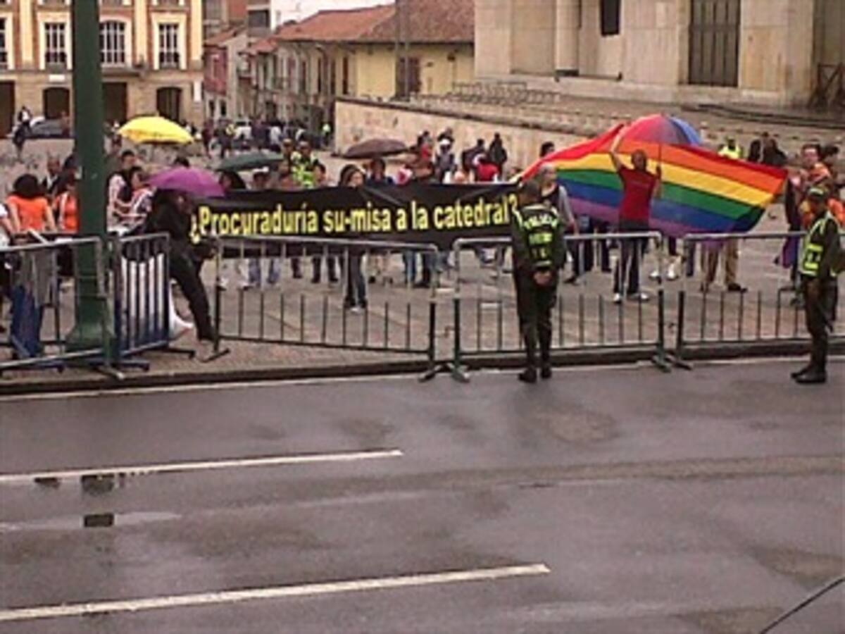 Feministas protestaron contra el Procurador