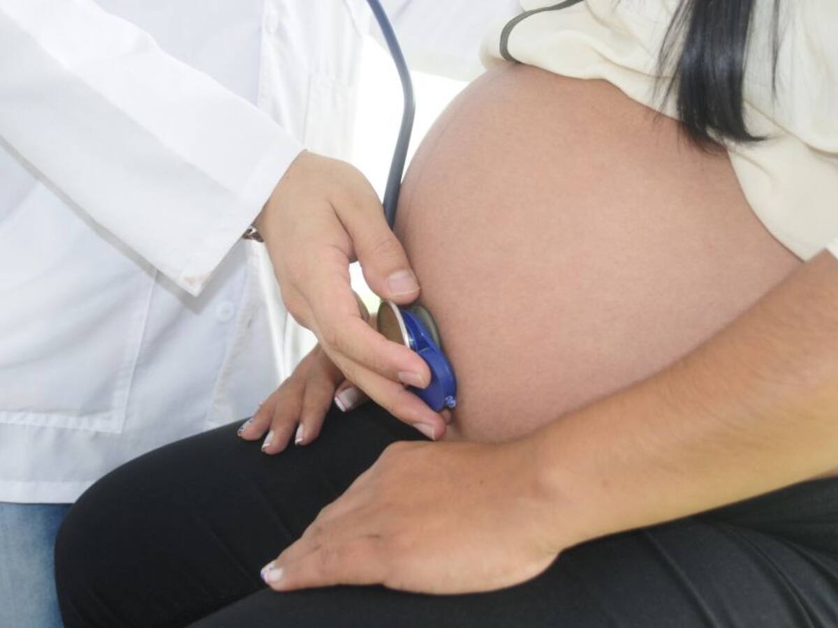 Conductor barranquillero atendió parto en un bus