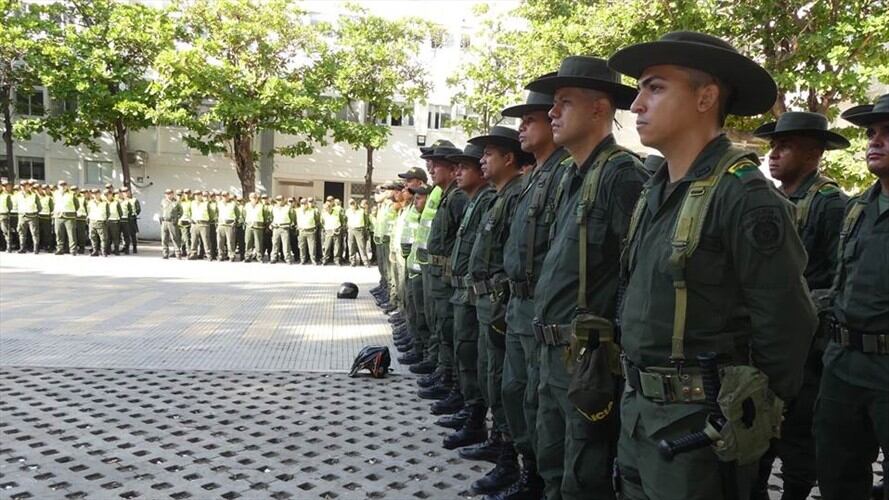 La Policía Metropolitana de Santa Marta, en cabeza del coronel Gustavo Berdugo Garavito, ha dispuesto de un total de mil uniformados de las diferentes especialidades. Foto: MESAN