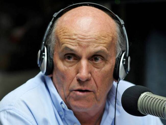 En zona vulnerable de ladera asumió Alcalde de Cali Norman Maurice Armitage