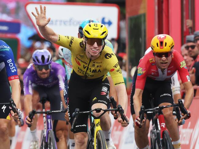 Matthew Brennan conquista la etapa 17 y hace historia en la Vuelta a España: resumen de la carrera. (Photo by Alexander Hassenstein/Getty Images)