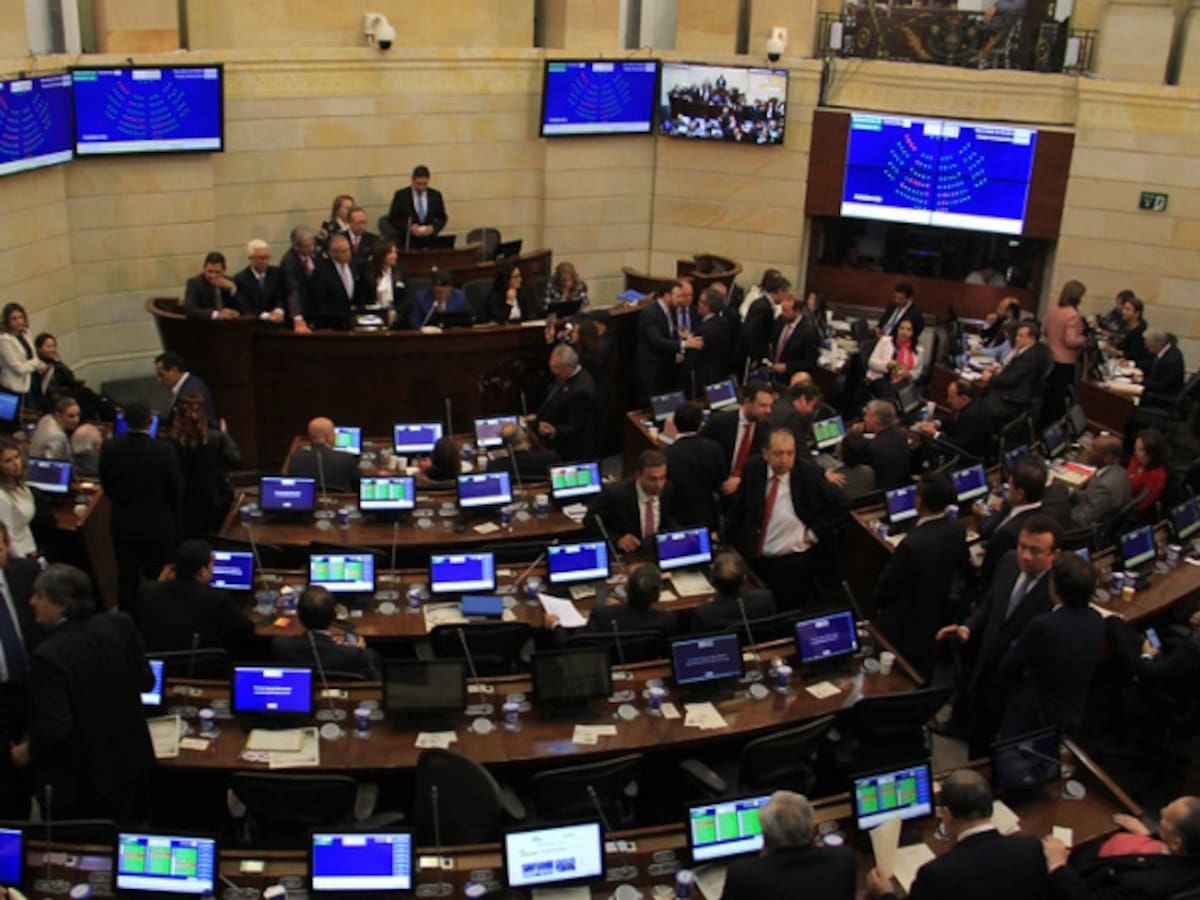 La sesión del Senado en que la tensión fue protagonista