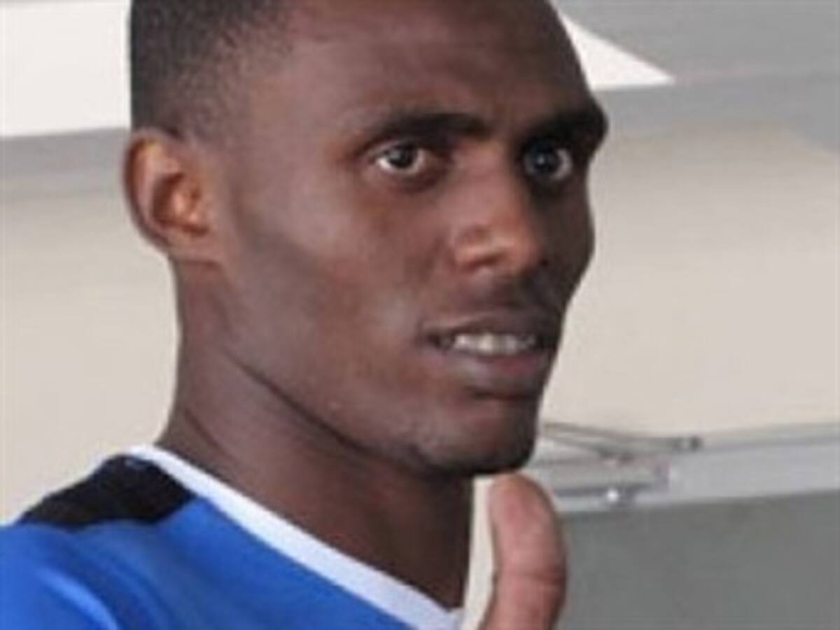 El defensor colombiano Efraín Cortés es nuevo jugador del Nacional de Uruguay
