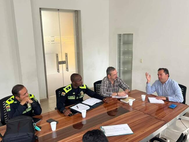 El alcalde de Moniquirá (Boyacá), Freddy Iovanny Pardo Pinzón, adelantó un Consejo de Seguridad, con el fin de adoptar medidas contra la inseguridad / Foto: Suministrada.