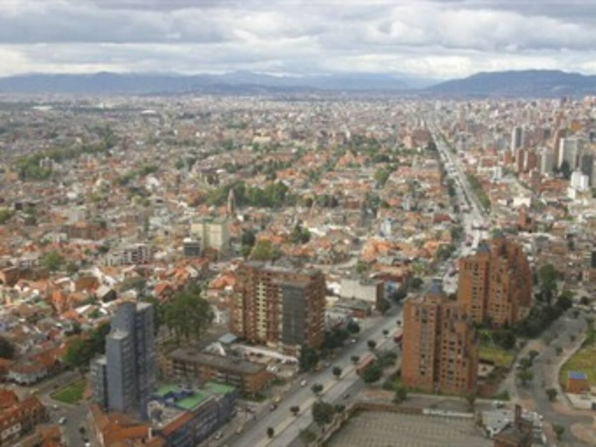 Bogotá debe "meter toda la gasolina" para que obras viales se consoliden