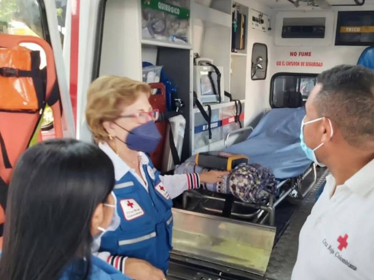 Entregaron ambulancia de transporte medicalizada en El Carmen de Bolívar