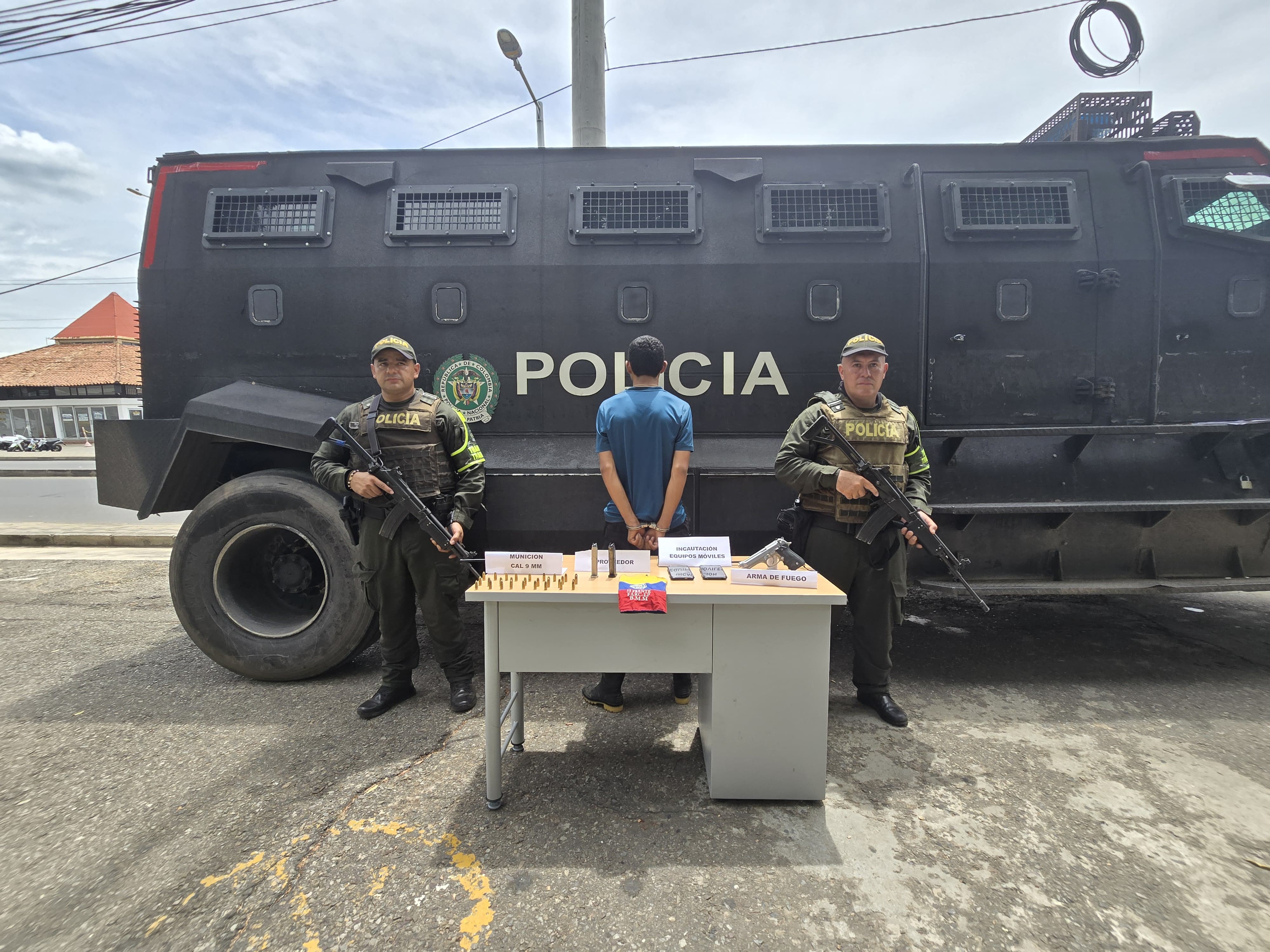 Jhoan Barrera, capturado en la vía Tibú / Foto: DENOR