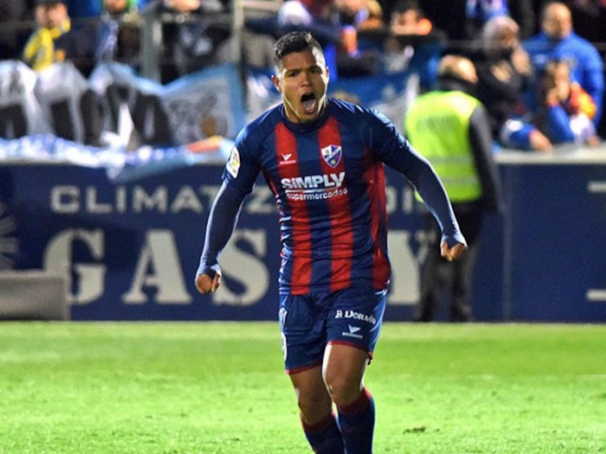 Doblete del 'Cucho' Hernández en España