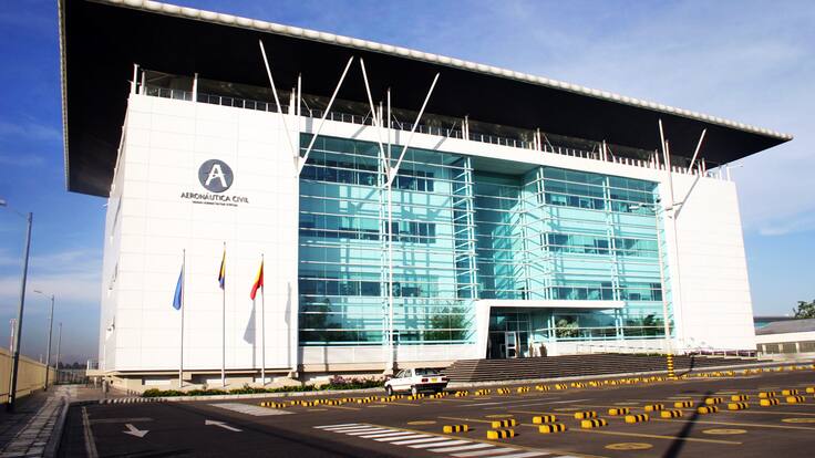 En un gobierno del cambio eso es inadmisible, MinTrasporte tras escándalo en Aerocivil