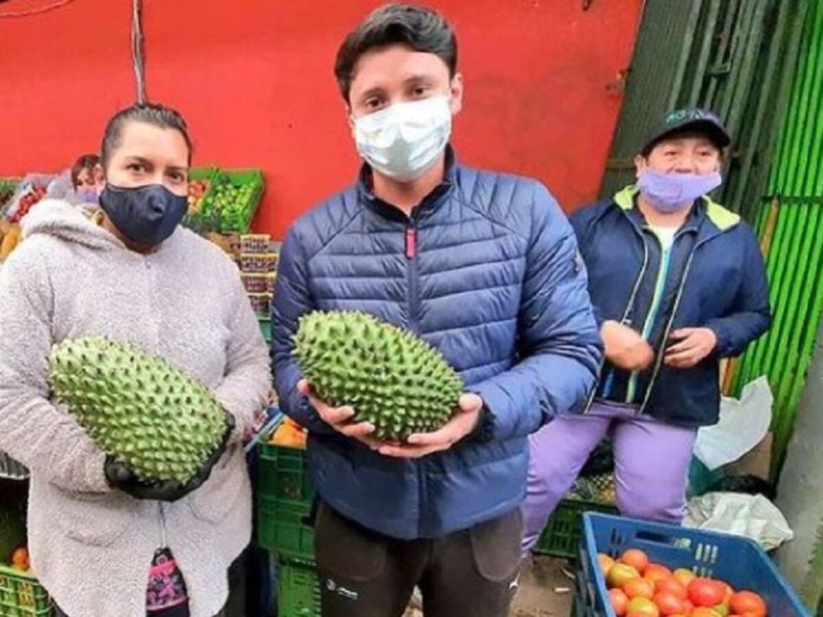 Con redes sociales, joven busca eliminar intermediarios en el agro