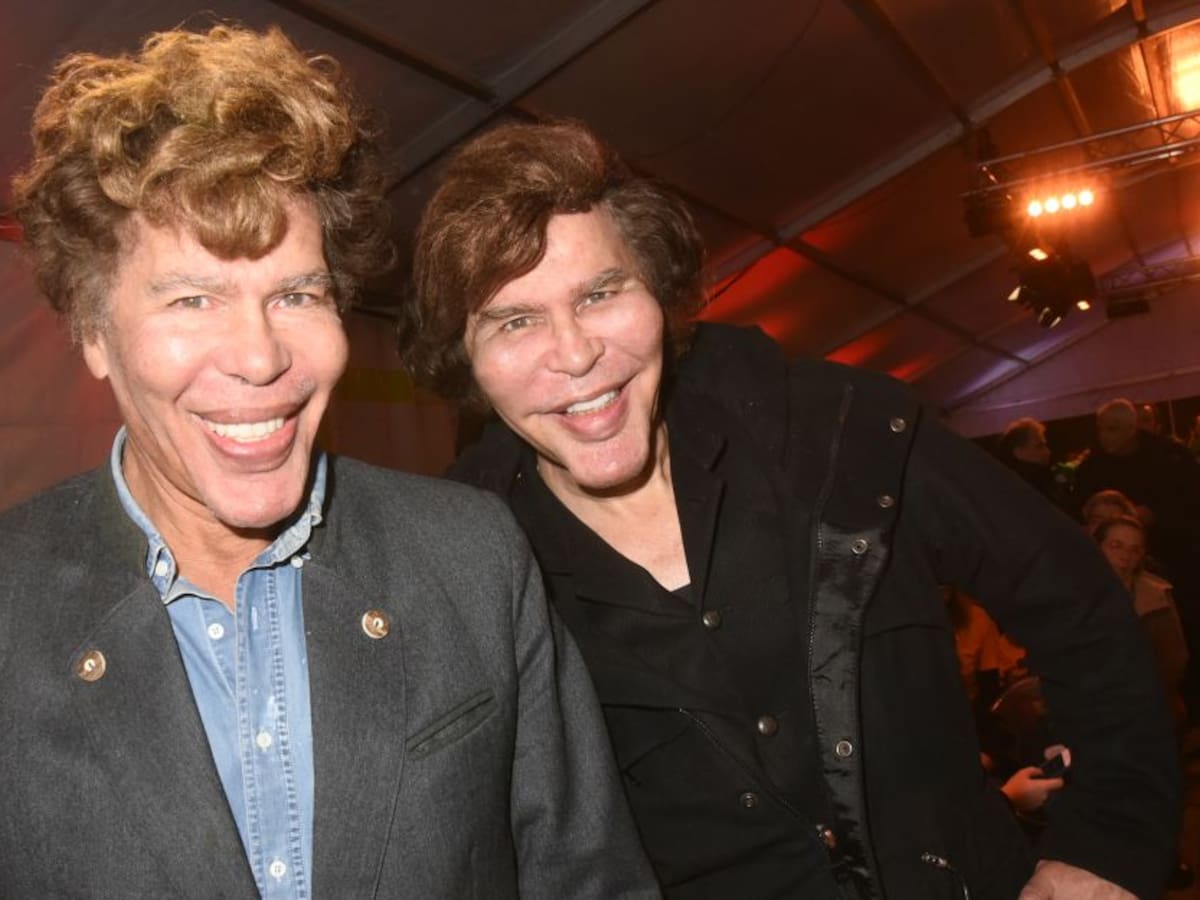 Los gemelos más famosos de Francia mueren con seis días de diferencia