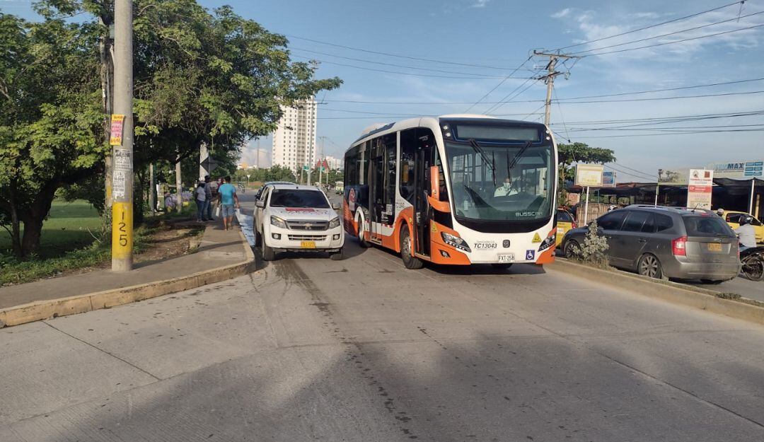 Esta comunidad presentó una acción popular contra el distrito para que garantice la vida de los peatones que transitan sobre la peligrosa vía