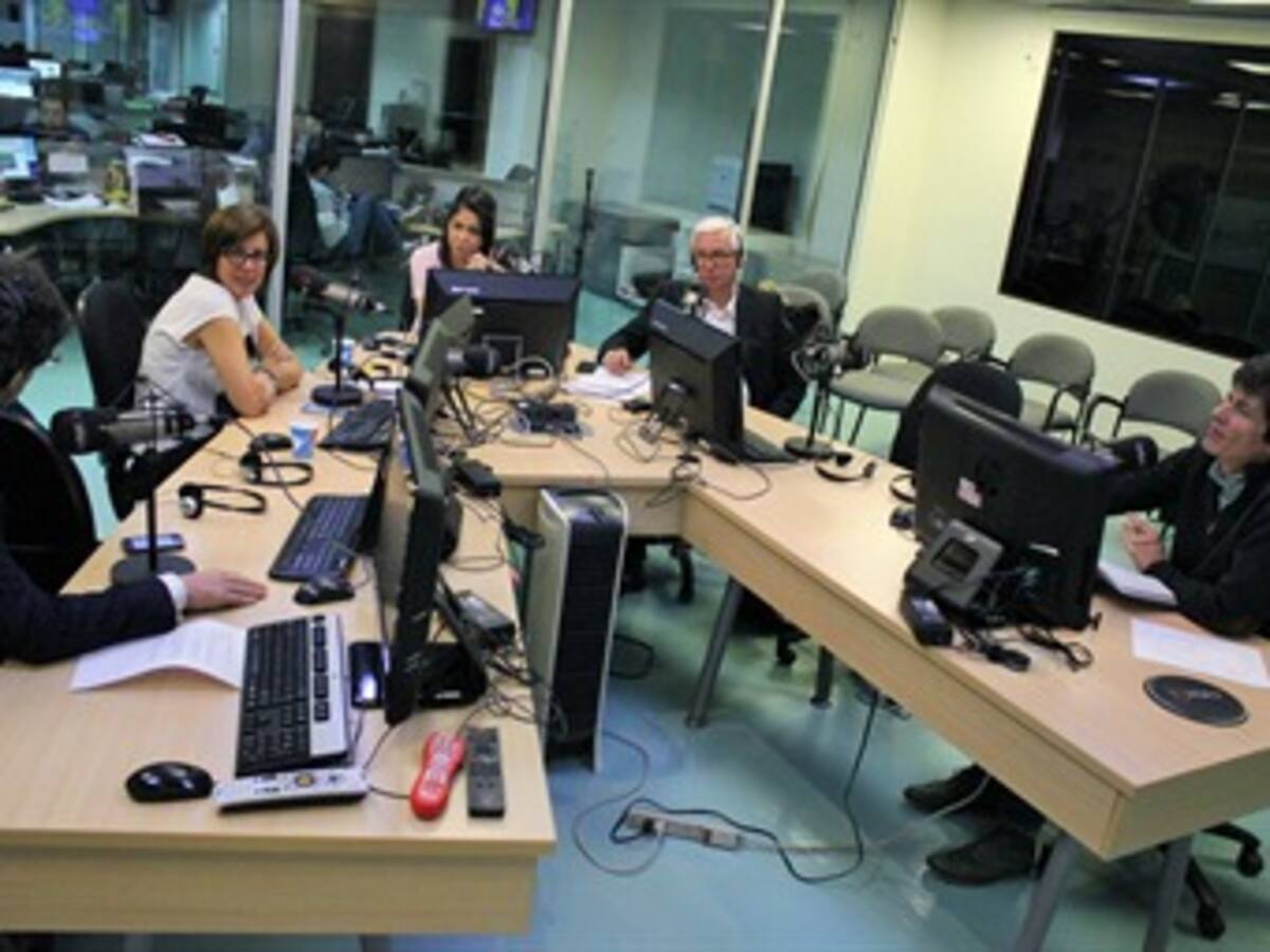 Panelistas en Hora 20 del 14 de mayo