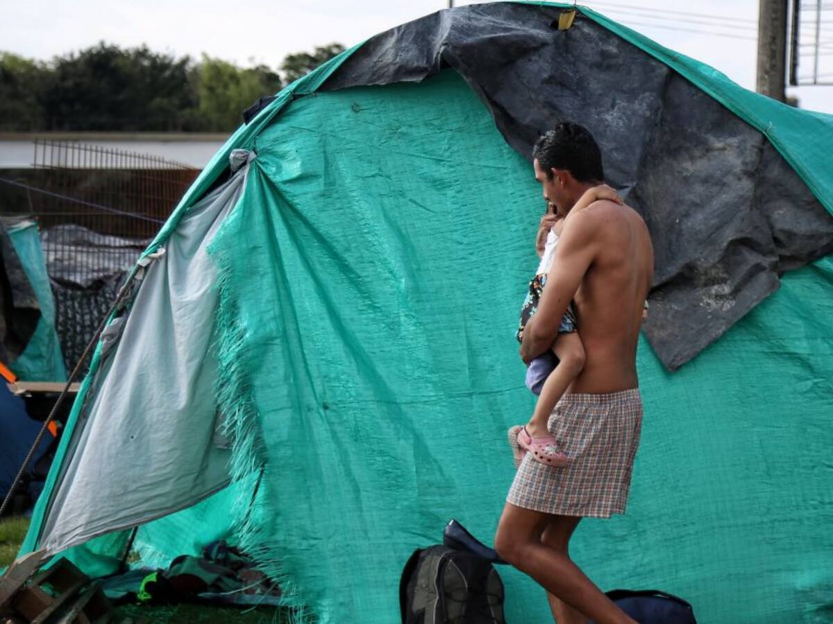 Más del 48% de los venezolanos viven en hacinamiento en Colombia