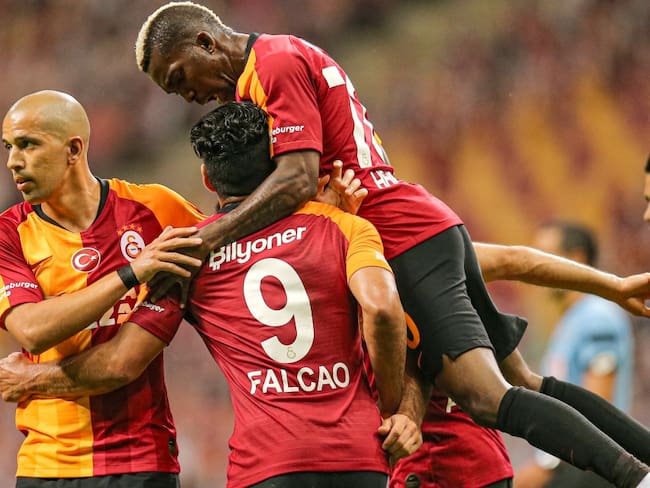 Falcao volvió al gol pero Galatasaray se alejó del título