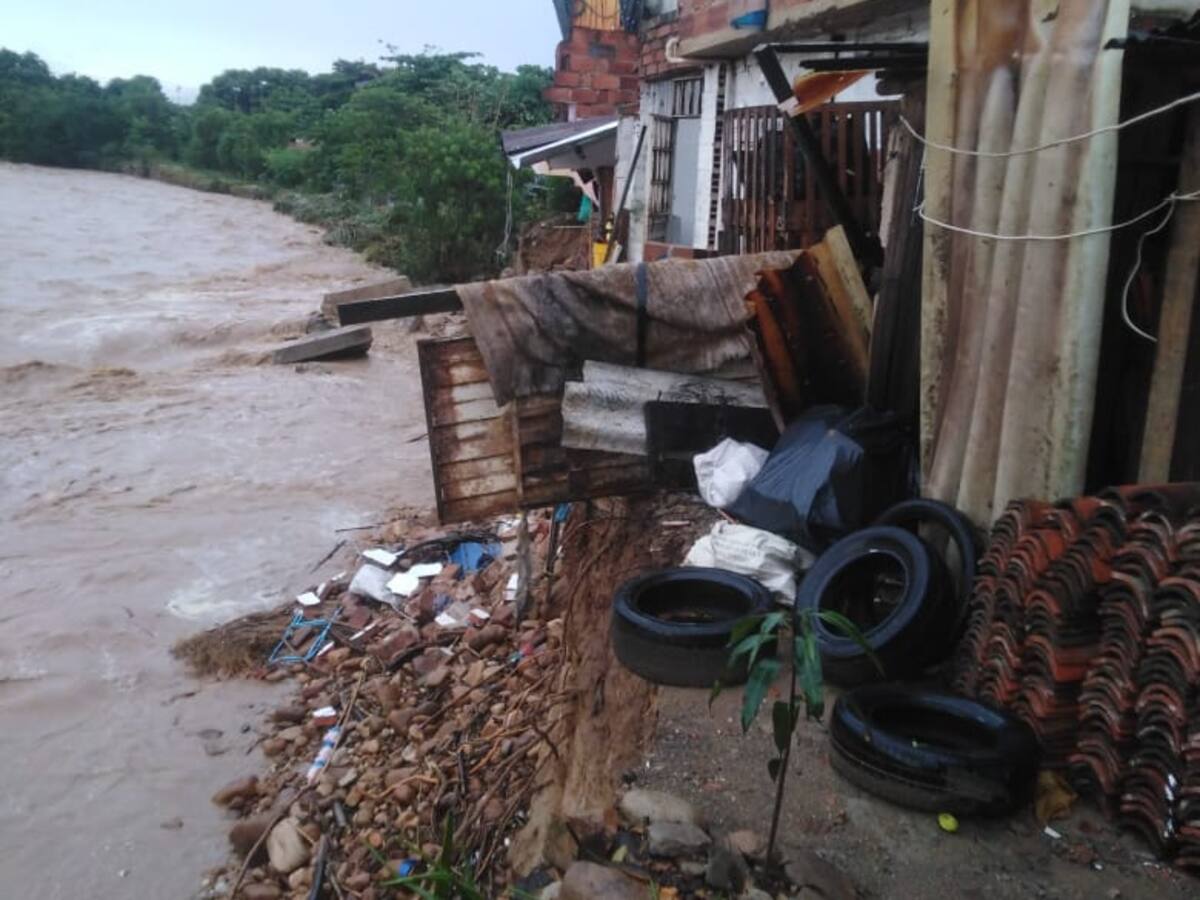 Isabel Sánchez, líder comunitaria de La Isla en Girón reporta afectaciones por aumento en el nivel del río de Oro