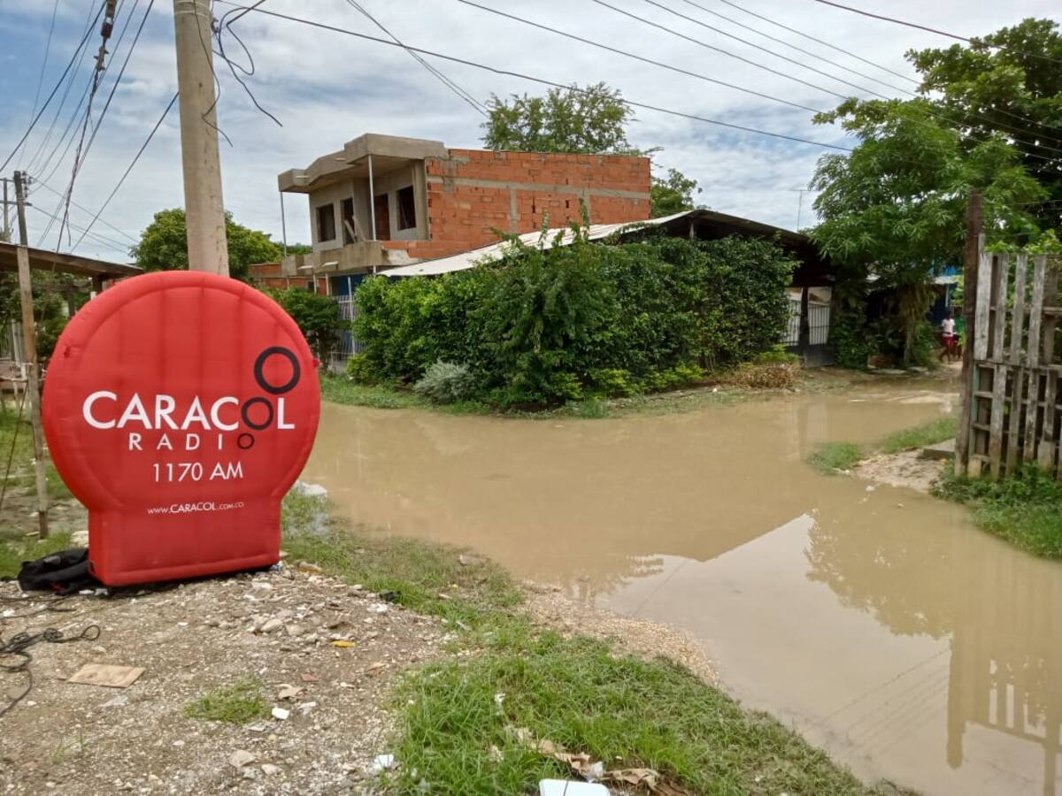 Sector Miramar en El Pozón, sufriendo con inundación de calles