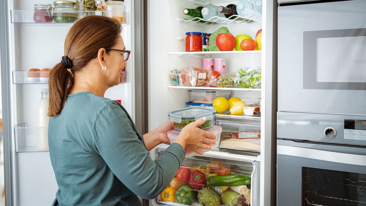 Lo que pasa dentro de su nevera y probablemente no lo sabía