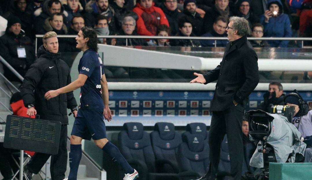 Edinson Cavani y Laurent Blanc en el PSG