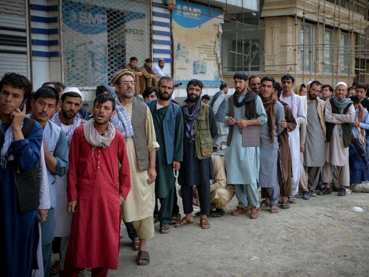EE.UU. contempla enviar ayuda humanitaria a Afganistán