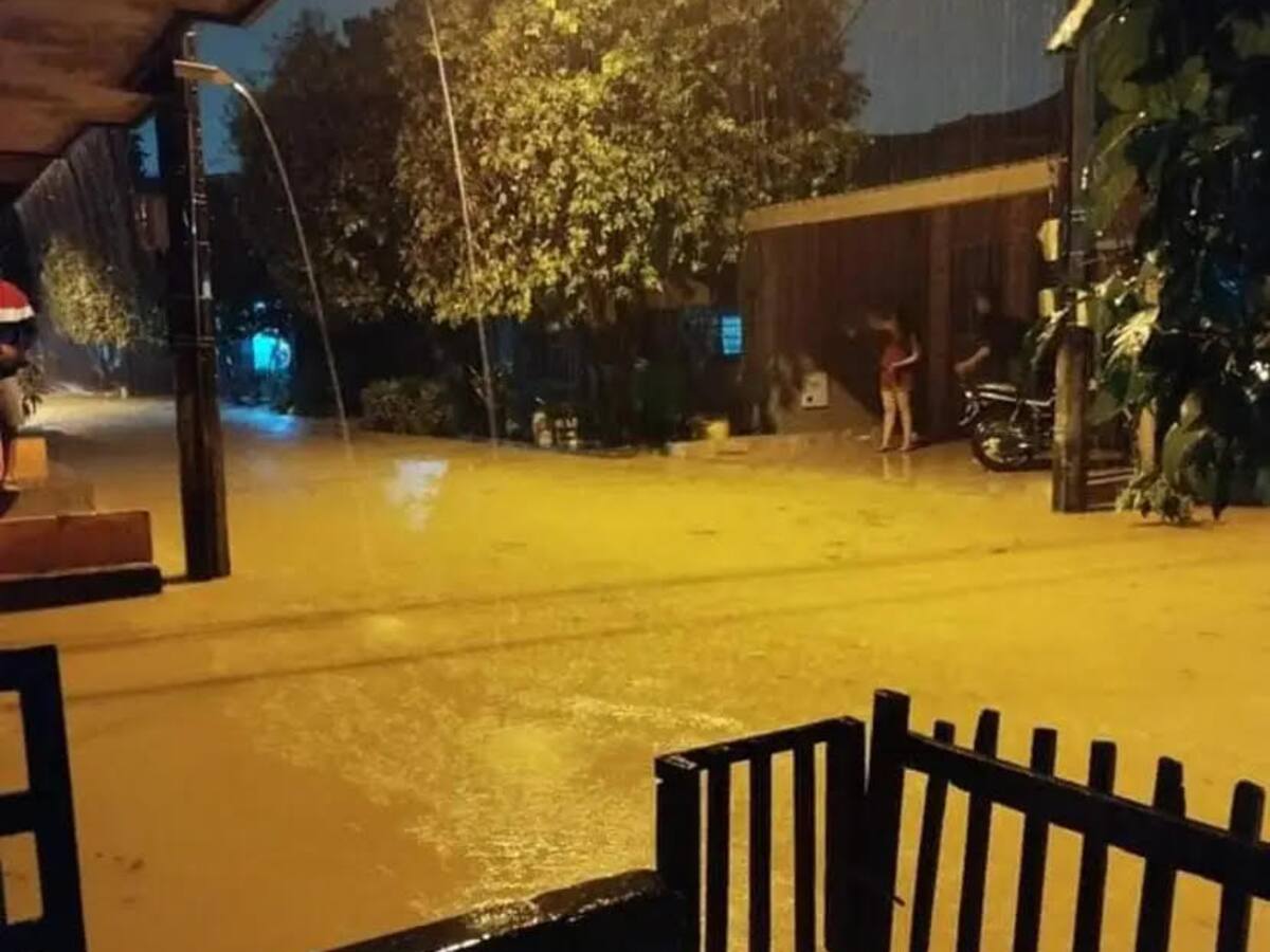Más de veinte barrios inundados dejaron las fuertes lluvias en Caucasia, Antioquia