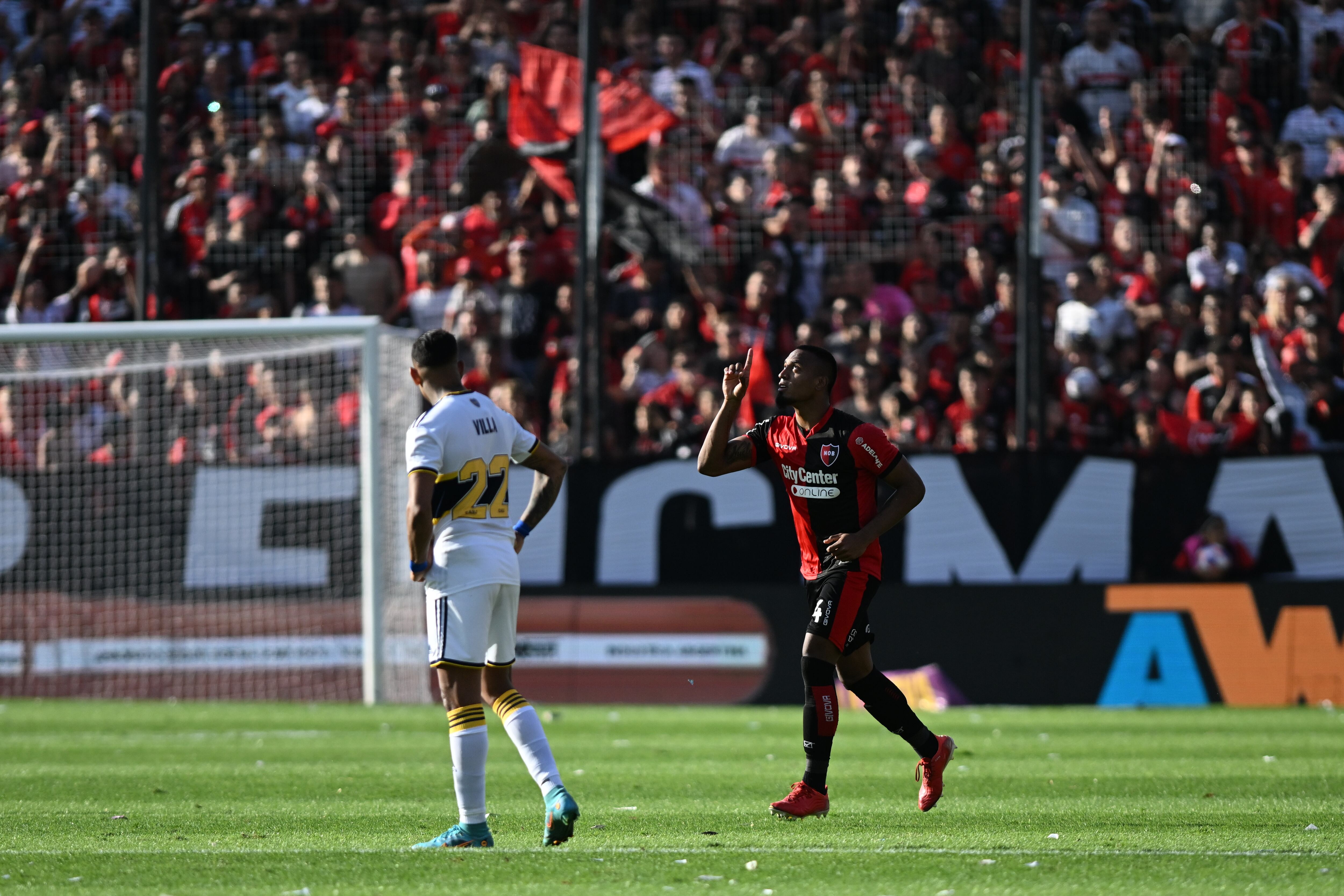 Willer Ditta marcó para Newell´s Old Boys frente a Boca Juniors.