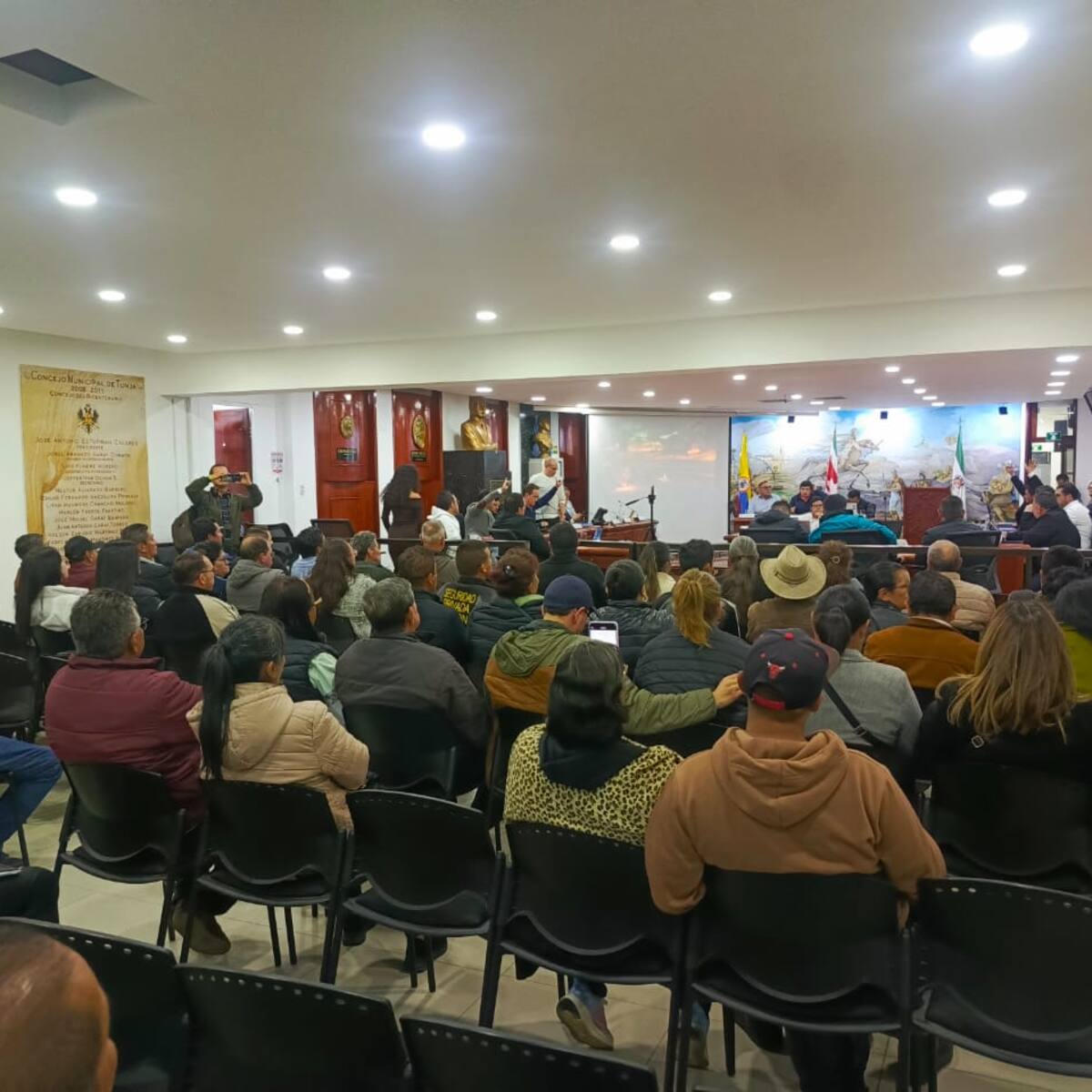 Concejales denuncian irregularidades en contrato de $15 mil millones firmado en Tunja