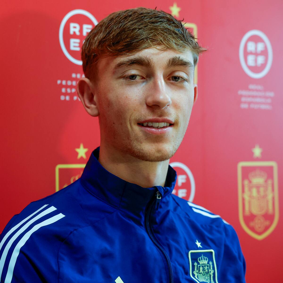 Oficial: Real Madrid ficha al defensa central Dean Huijsen
