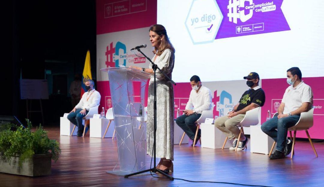 La vicepresidente y canciller aseguró que las autoridades están comprometidas en frenar este flagelo, especialmente en ciudades turísticas